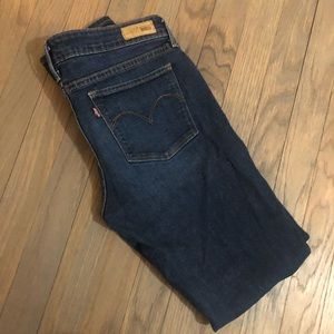 Levi’s Slight Curve skinny jeans mid waist 29